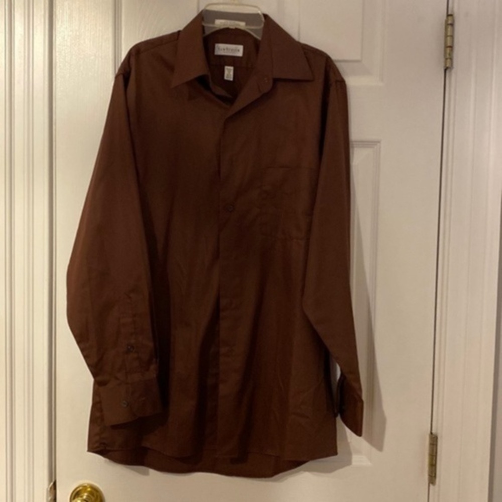 Van Heusen Men dress shirt